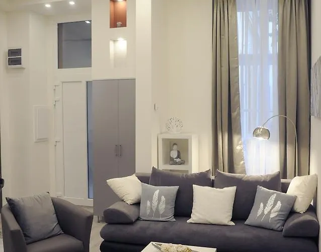 Opera Superior Liszt Ferenc Ter Apartmán *